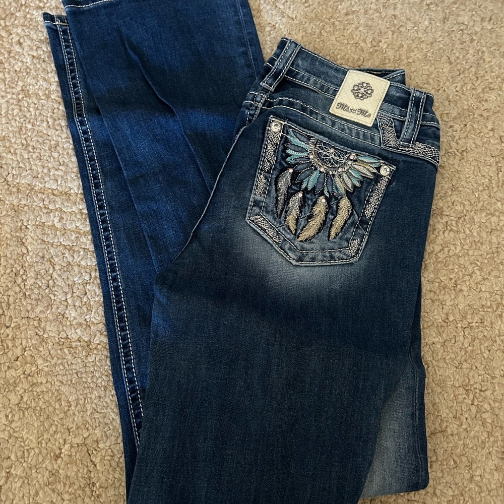 Blue Jeans with Embroidered Pocket